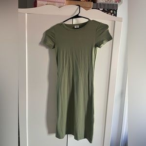 Aritzia - Wilfred Free “Tiny” T- shirt dress, XXS, NW